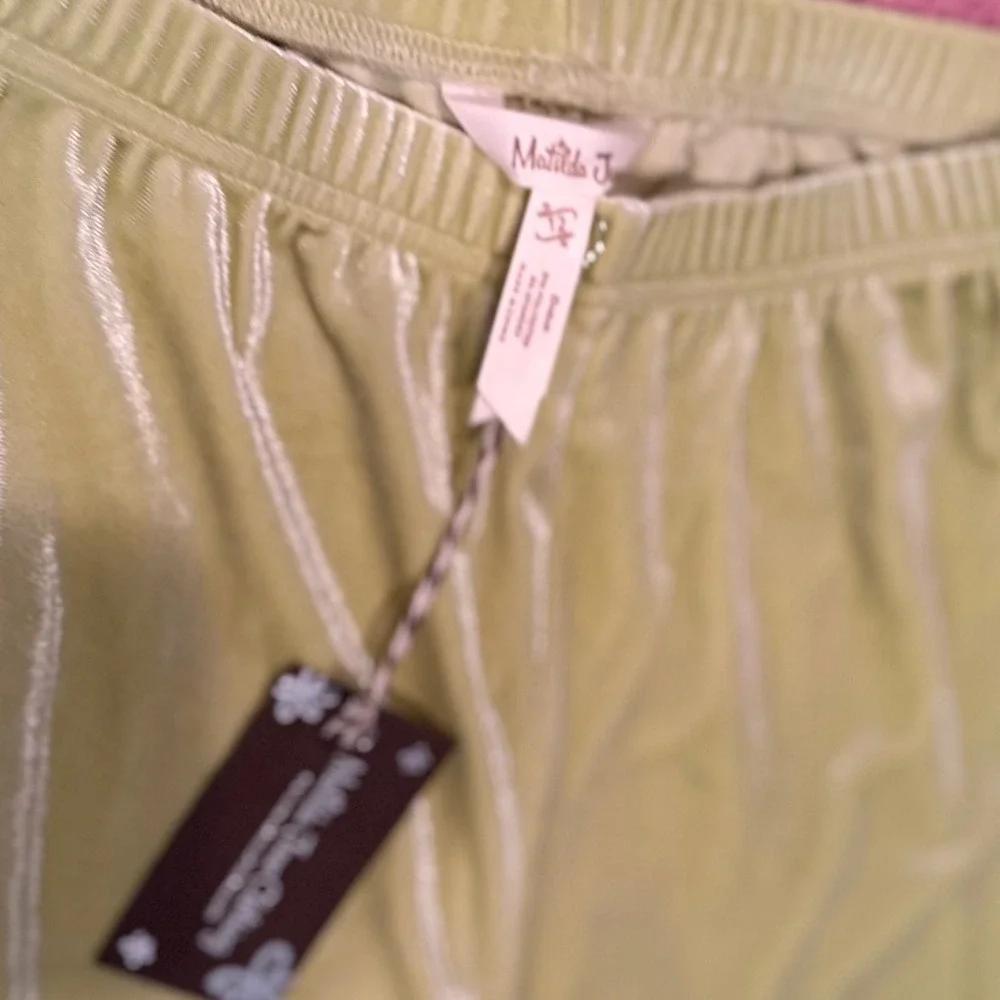 Matilda Jane Velvet‎ Ruffle Flare Pants Girls Size 12 Light Green Sparkle